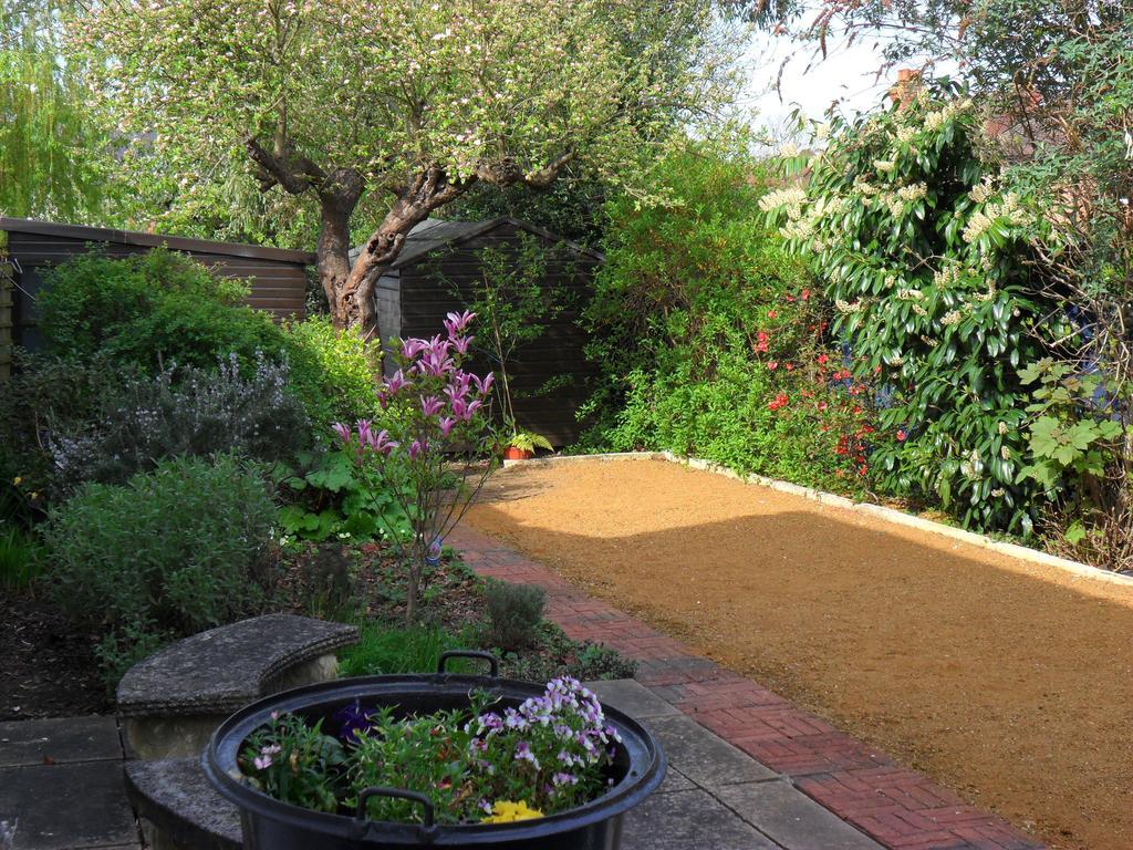 The Bakehouse Guesthouse Maidenhead Exterior photo